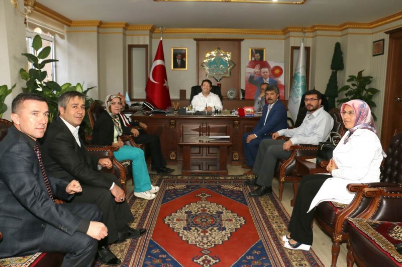 Berberler Ve Kuaförler Odası Heyetinden Başkana Ziyaret