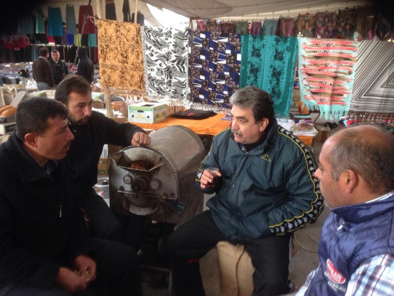 Doğan Koşar Cumartesi Pazarı Esnaflarını Ziyaret Etti