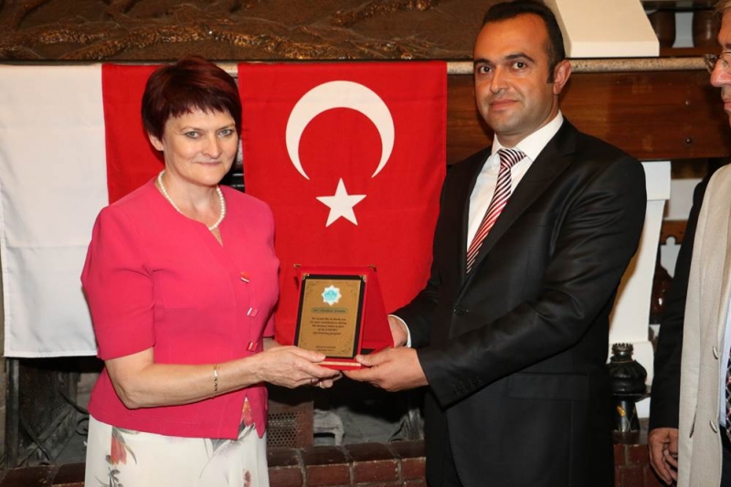 Kardeş şehrimiz Oldu