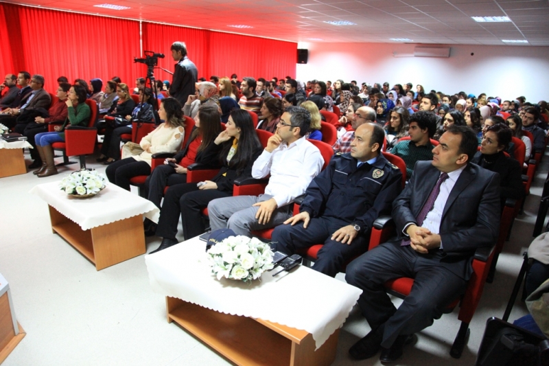 Konferansta Belçika’ya Göç, Evlilikler Ve Türkler Anlatıldı