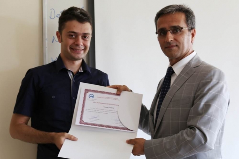 Kursiyerler Sertifikalarını Aldı