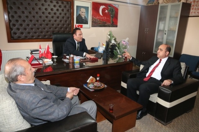 Nevzat Palta çanakkale Zaferi’nin 99. Yılı Dolayısıyla şehit Aileleri Derneği’ni Ziyaret Etti