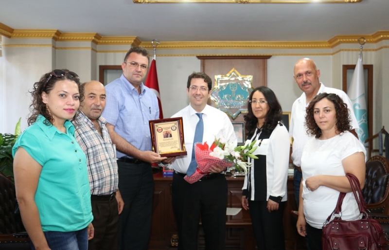 Sağlık-sen Aksaray şubesinden Başkan Yazgı’ya Teşekkür Plaketi