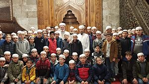 ÜMMET NEBİNİN DOĞUM GÜNÜNDE ULU CAMİDE BULUŞTU!