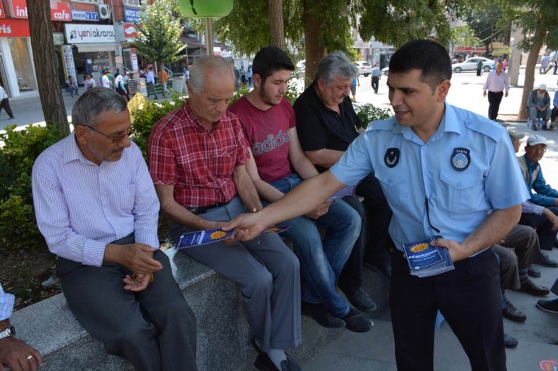 Vatandaşlara ‘günebakan’ Anlatılıyor