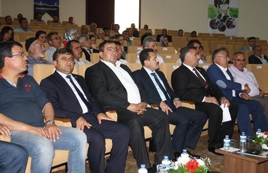 Yetiştiricilere Büyükbaş Hayvan Hastalıkları Hakkında Bilgi Verildi